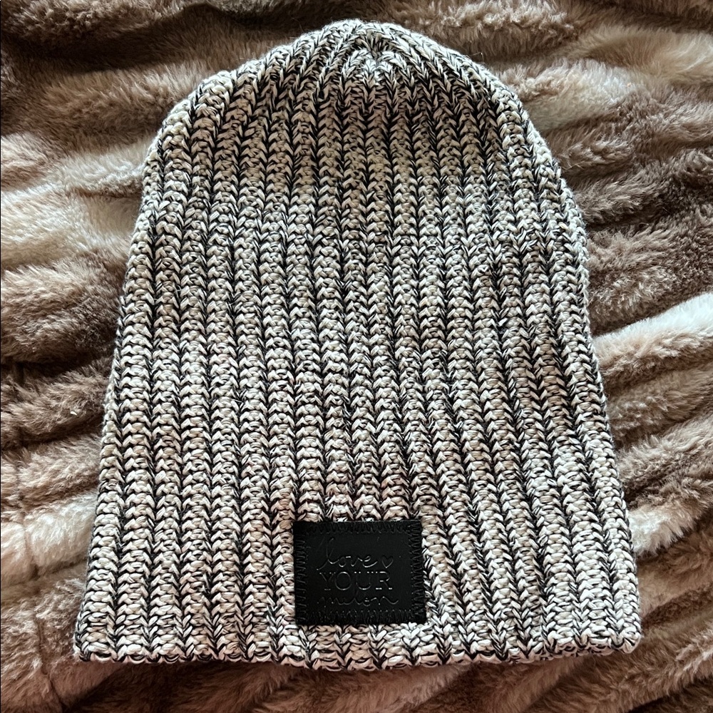 Love Your Melon Beanie Black & White Like New